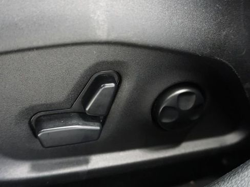 Certified 2018 Jeep Compass Limited image 55