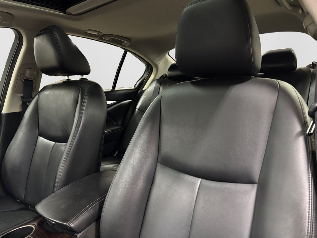 Used 2018 INFINITI Q50 Luxe RWD image 39