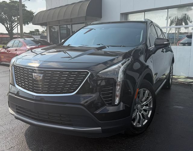 Used 2021 Cadillac XT4 Premium Luxury w/ Cold Weather Package AWD/4WD image 1
