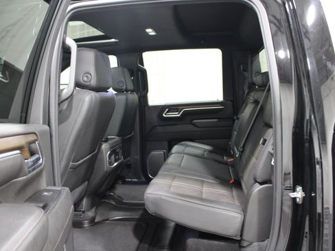 Used 2024 Chevrolet Silverado 2500 High Country w/ High Country Premium Package AWD/4WD image 20