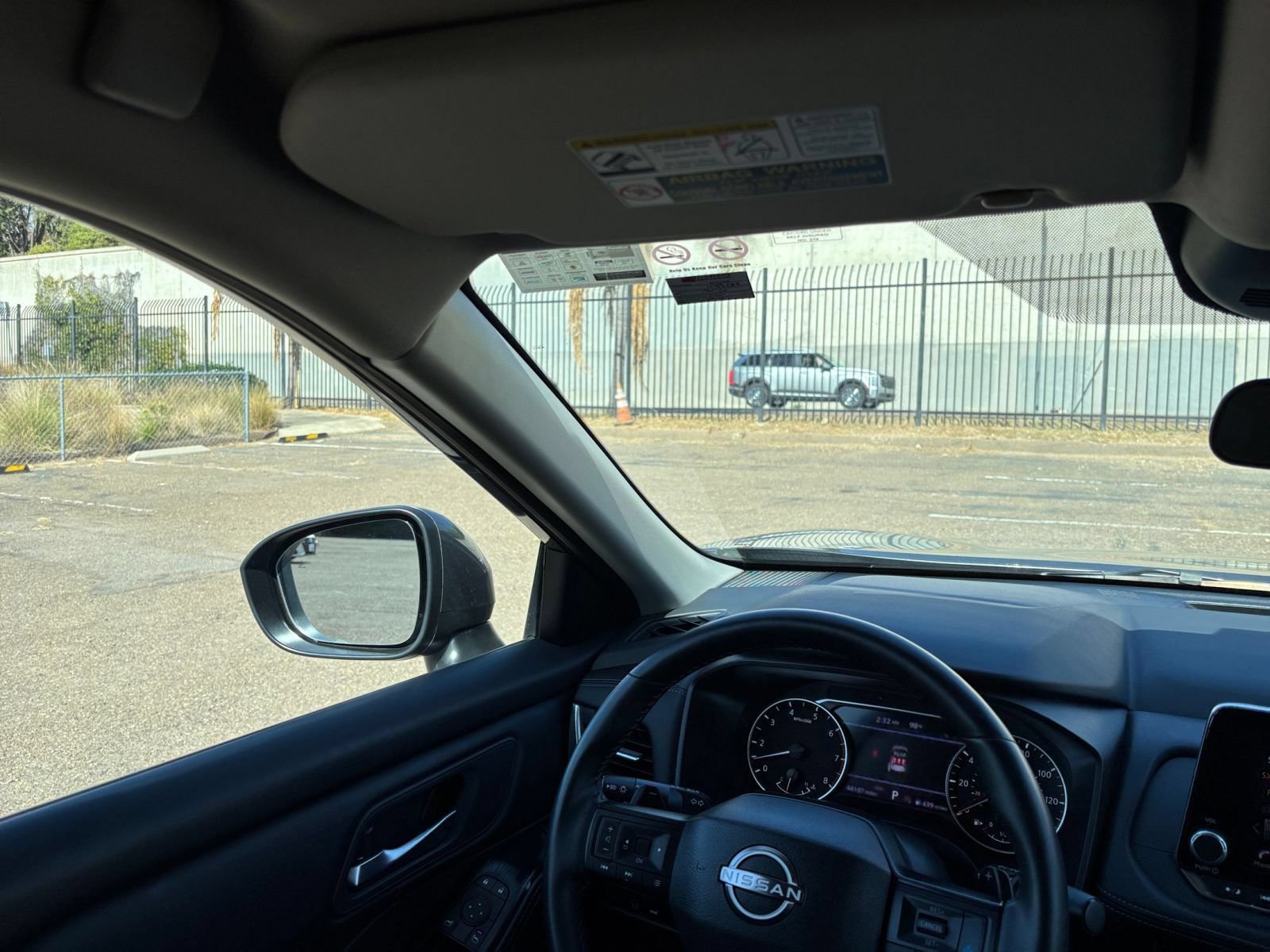 Used 2025 Nissan Rogue SV AWD/4WD image 35