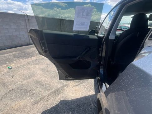 Used 2023 Tesla Model Y Long Range AWD/4WD image 7