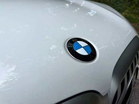 Used 2026 BMW X5 xDrive40i w/ M Sport Package AWD/4WD image 27