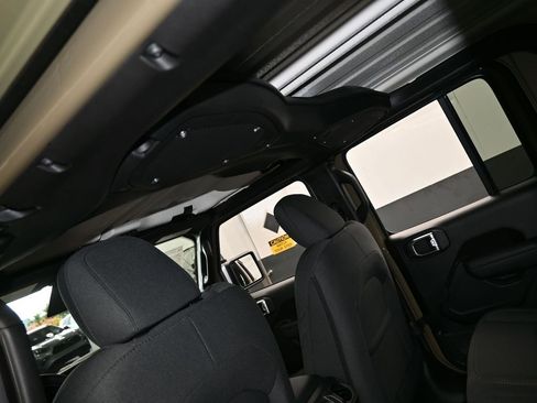 New 2026 Jeep Gladiator Sport image 31