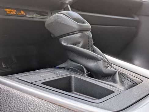 Used 2019 Toyota RAV4 LE image 13