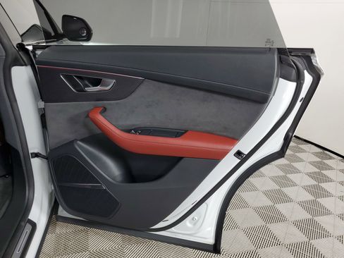 Certified 2024 Audi SQ8 Prestige image 25