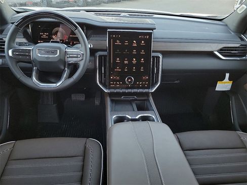 New 2026 GMC Acadia Denali Ultimate w/ LPO, Floor Liner Package image 17