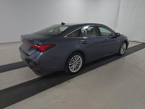 Used 2020 Toyota Avalon Limited w/ Advanced Safety Package image 3