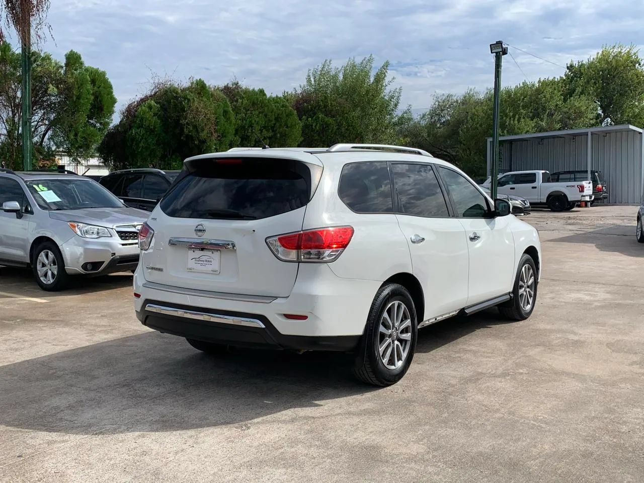 Used 2015 Nissan Pathfinder S FWD image 7