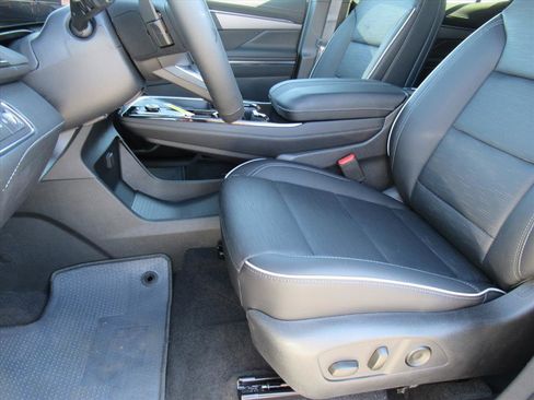 Used 2025 Buick Enclave Sport Touring image 15