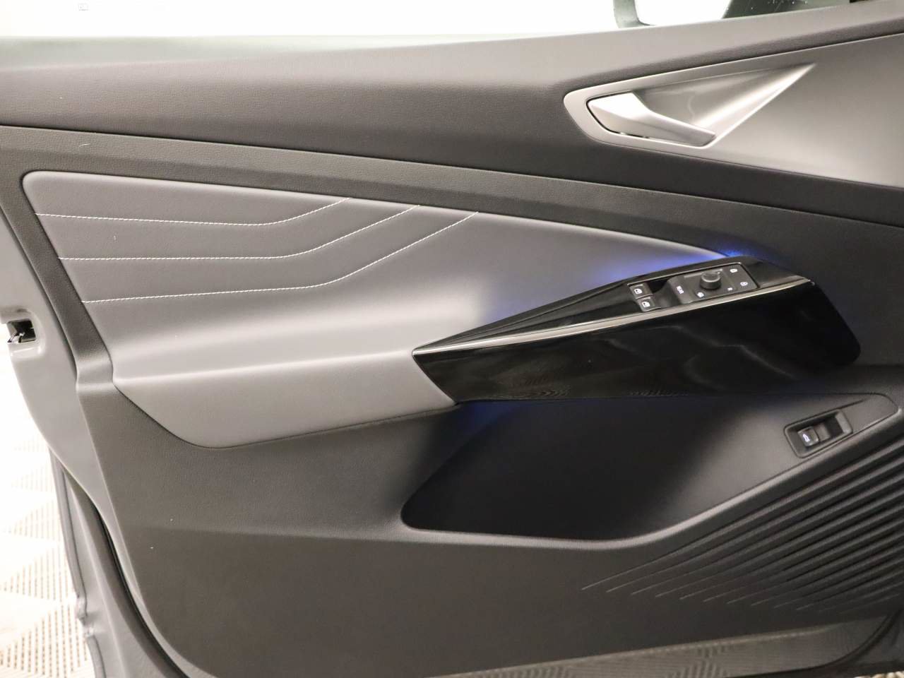 Certified 2023 Volkswagen ID.4 Pro S RWD image 19
