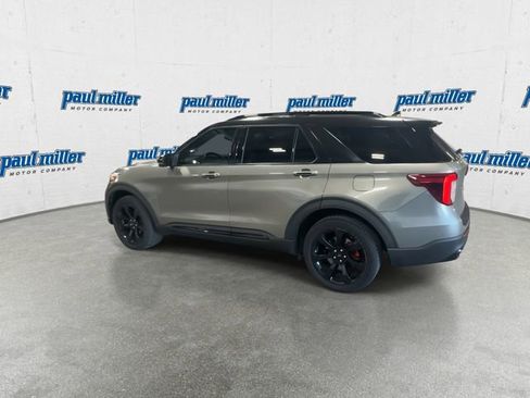 Used 2020 Ford Explorer ST w/ ST High-Performance Pack AWD/4WD image 7