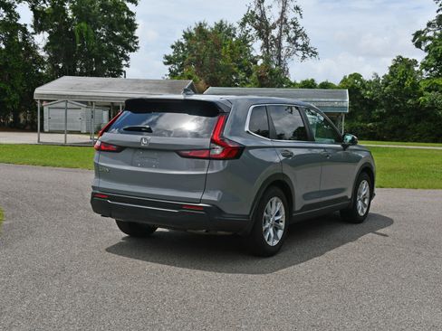 Used 2024 Honda CR-V EX image 4