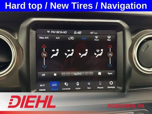 Used 2023 Jeep Wrangler Unlimited Sahara AWD/4WD image 30