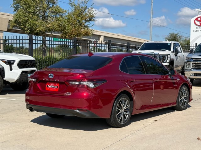 Used 2021 Toyota Camry XLE w/ Navigation Upgrade Package FWD image 4