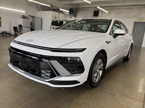 Used 2025 Hyundai Sonata SE image 20