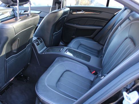 Used 2013 Mercedes-Benz CLS 550 4MATIC image 20