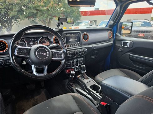 Used 2021 Jeep Gladiator Mojave AWD/4WD image 39