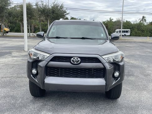 Used 2015 Toyota 4Runner Limited image 12