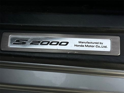 Used 2004 Honda S2000 image 20