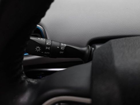 Used 2017 Toyota Prius Prime Premium FWD image 20