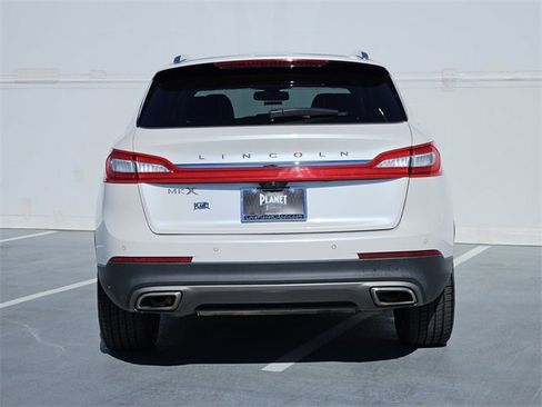 Used 2018 Lincoln MKX Reserve w/ Lincoln MKX Climate Package image 6