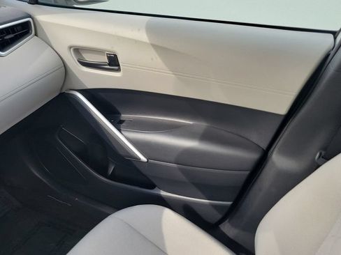 Certified 2025 Toyota Corolla Cross L FWD image 16