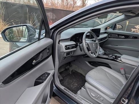 Certified 2023 Lincoln Nautilus Reserve w/ Equipment Group 201A image 28