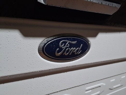 Used 2021 Ford F250 XLT w/ XLT Premium Package image 28