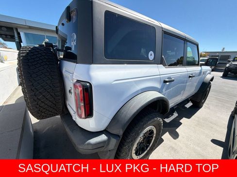 Used 2023 Ford Bronco Badlands AWD/4WD image 3