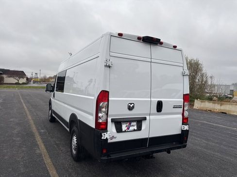Used 2025 RAM ProMaster 3500 w/ Crew Van Package image 5