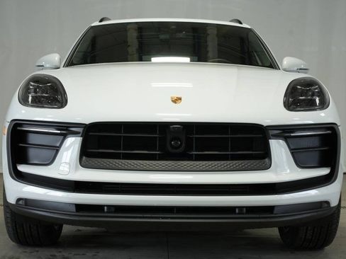 New 2025 Porsche Macan image 11