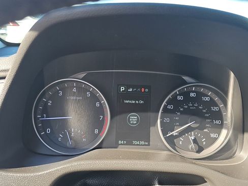 Used 2017 Hyundai Elantra Limited w/ Limited Tech Package 08 FWD image 15