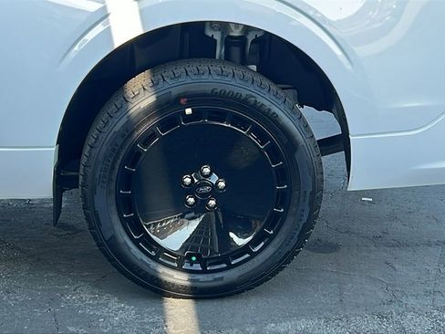 New 2025 Ford Maverick Lobo image 11