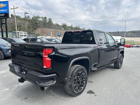 New 2026 Chevrolet Silverado 2500 High Country w/ High Country Premium Package AWD/4WD image 6
