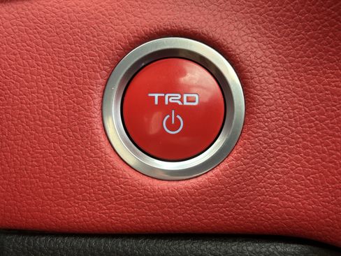 Certified 2022 Toyota Tundra TRD Pro AWD/4WD image 30