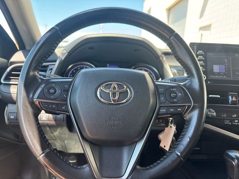 Used 2021 Toyota Camry SE FWD image 18