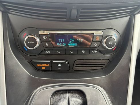 Used 2016 Ford Escape SE w/ Equipment Group 201A AWD/4WD image 27