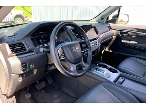 Used 2021 Honda Pilot Special Edition image 13