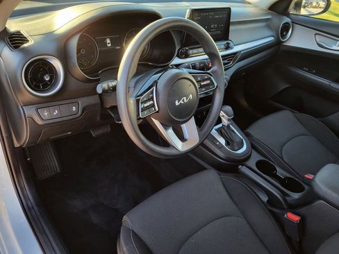 Used 2024 Kia Forte LXS w/ LXS Technology Package image 16