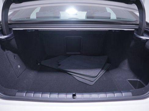 Used 2025 BMW i7 eDrive50 w/ M Sport Package image 23