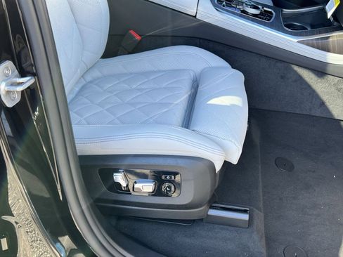 New 2026 BMW X7 xDrive40i w/ Executive Package image 27