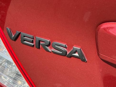 Used 2019 Nissan Versa S Plus FWD image 9