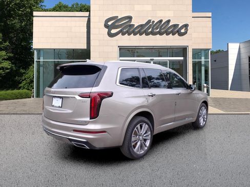 Certified 2023 Cadillac XT6 Premium Luxury AWD/4WD image 5