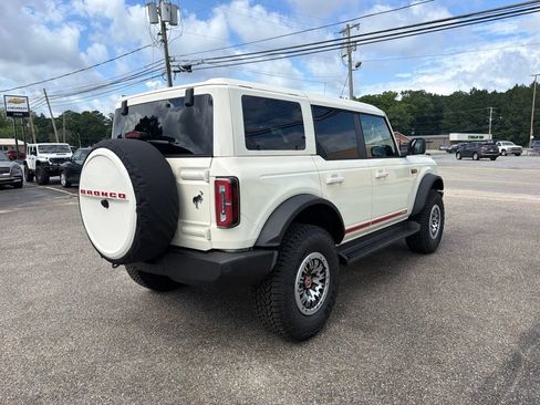 New 2026 Ford Bronco Outer Banks w/ Sasquatch Package AWD/4WD image 6