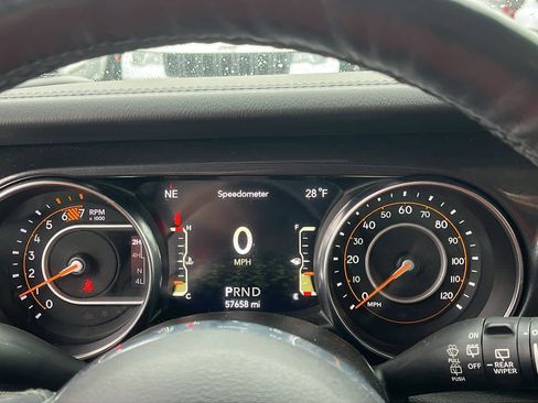 Certified 2021 Jeep Wrangler Unlimited Sahara image 15