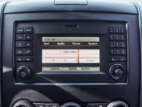 Used 2018 Mercedes-Benz Sprinter 2500 image 66