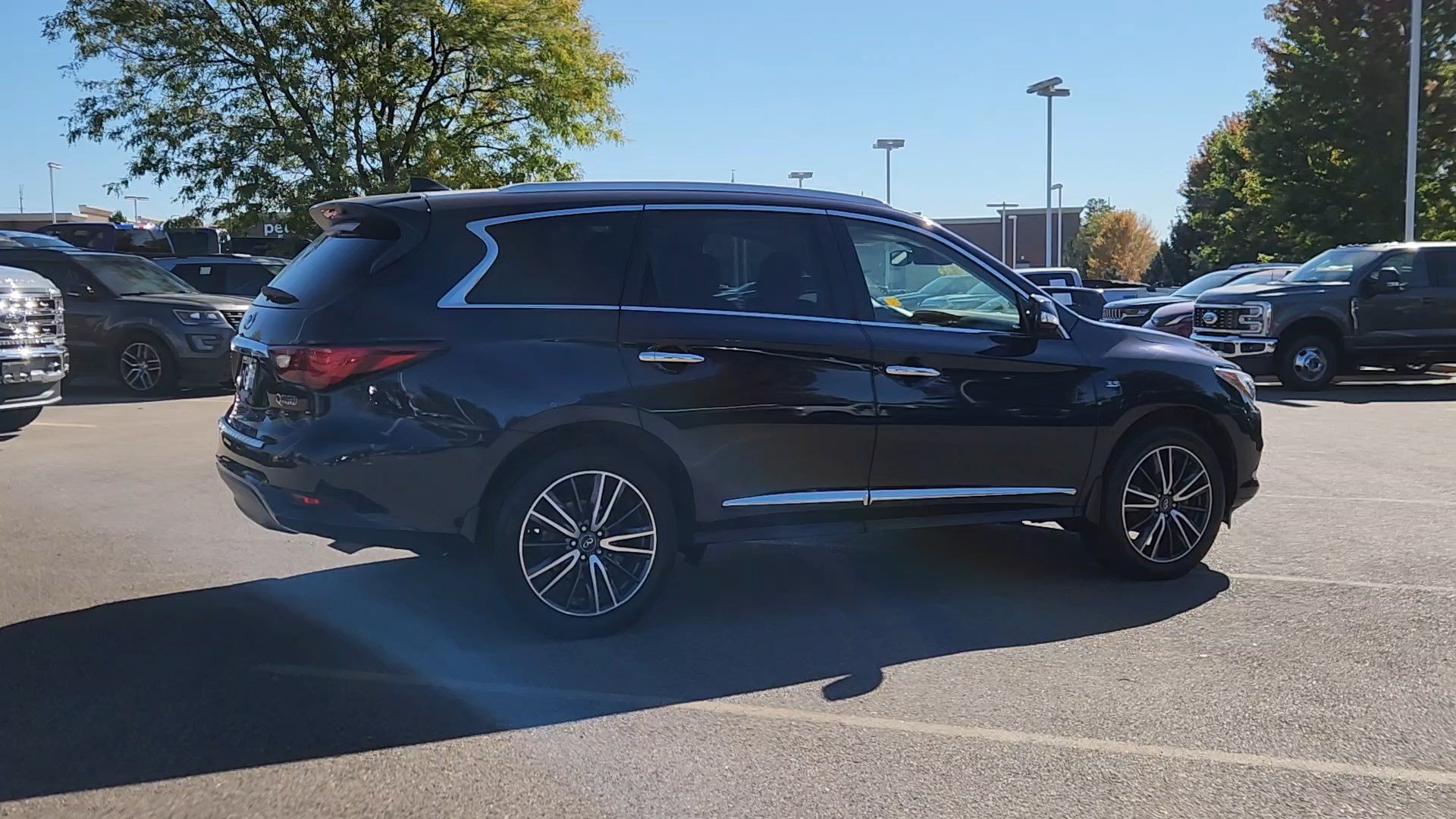 Used 2020 INFINITI QX60 Luxe w/ Essential Package AWD/4WD image 13