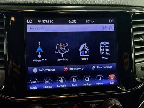 Used 2020 Jeep Grand Cherokee Limited w/ Luxury Group II RWD image 13