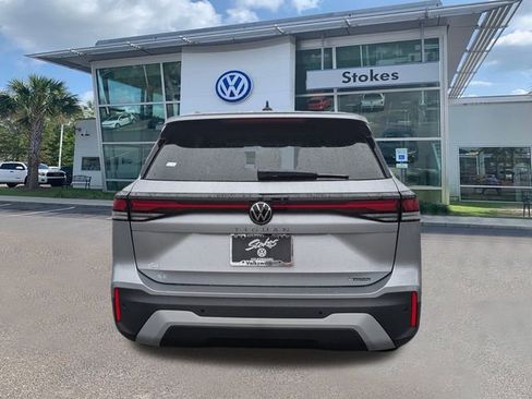 New 2026 Volkswagen Tiguan SE image 5